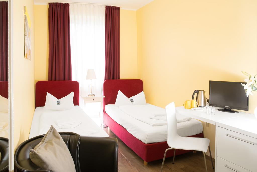 Barcelona Hotel 2*